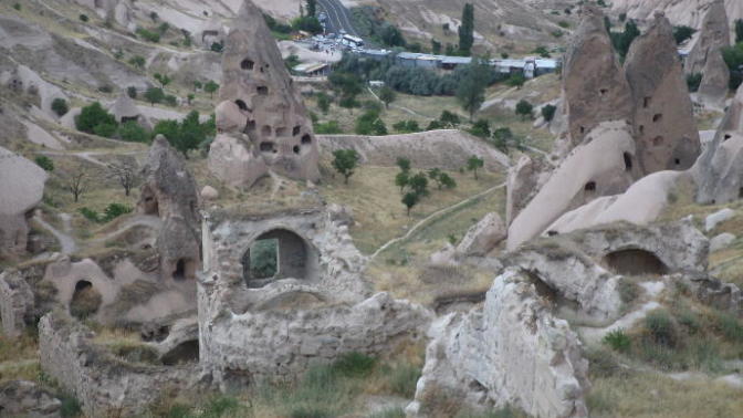 Mağaralarda Yaşam, Yer Altında Kurulan Şehirler: Kapadokya