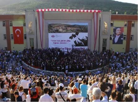 "Merkeze 5 Dakika" Olduğu İddia Edilen Dağın Tepesindeki Okul: Maltepe Üniversitesi
