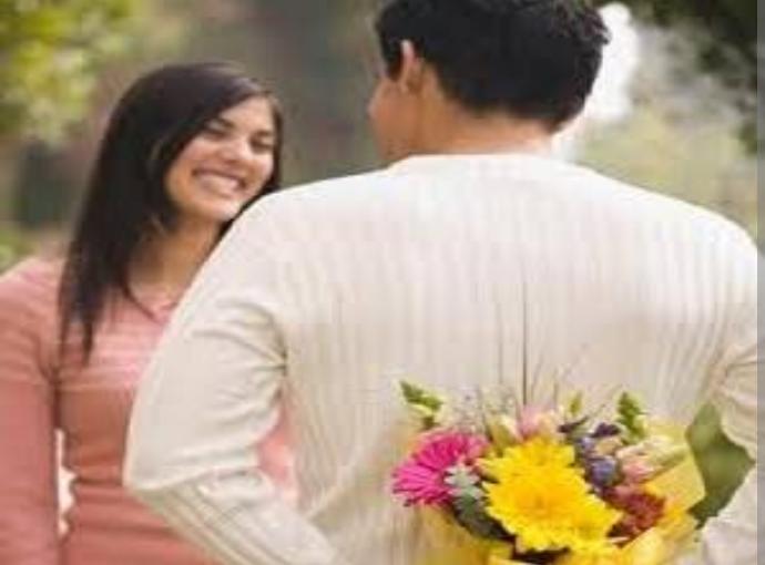 Bazı İnsanlar Çilek Aromalı Sakız Gibidir