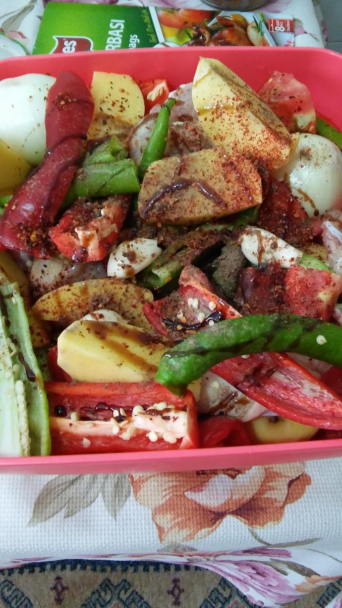 Nefis Fırında Poşette Patates Tavuk Tarifi