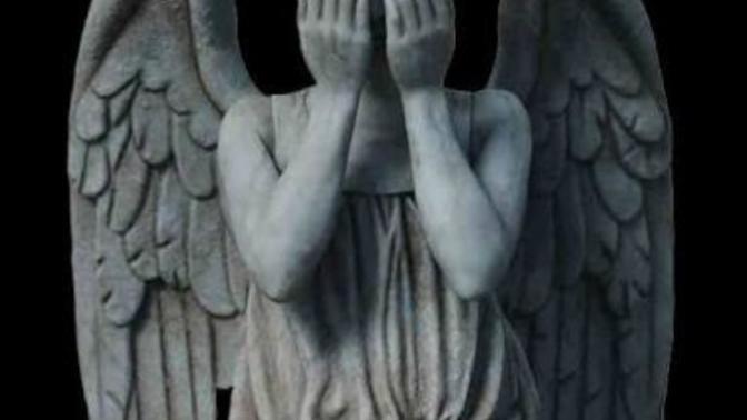 Weeping Angels: Gördüğünüz Her Heykelden Yavaşça Uzaklaşmanıza Neden Olacak Bir Efsane!