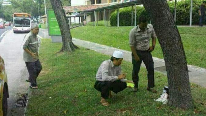 Singapur'da Sokakta Bulunan Lanetli Oyuncak Bebek