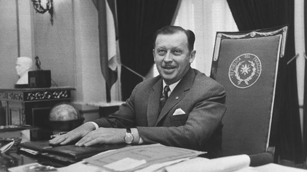 Eli Kanlı Bir Adam: Alfredo Stroessner Matiauda