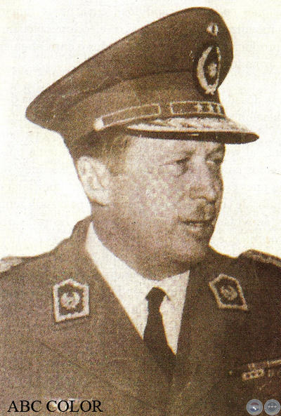Eli Kanlı Bir Adam: Alfredo Stroessner Matiauda