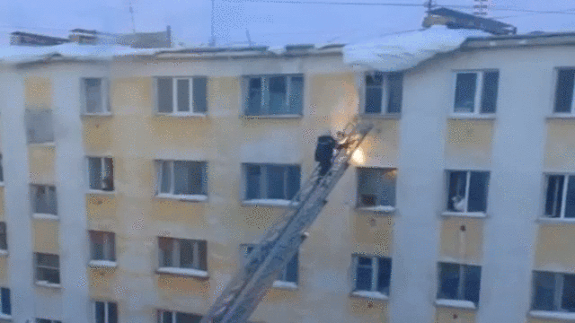 Hayatlarının En Kötü Gününü Yaşayan İnsanlardan Bazen Her Şeyin Ters Gittiğini Gösteren Acıklı Kareler