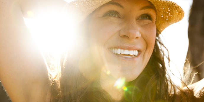 Emel İsmi Bambaşkadır