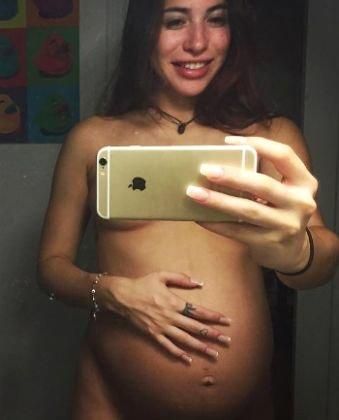Instagram'ın Türk ve Kalçalı Yeni Fenomeni: Pelinsu Meşe