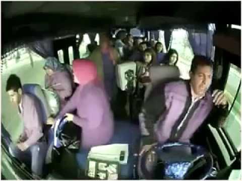 Şoförlerin Hepimizin Bir Yönüyle Şahit Olduğu 10 Klasik Davranışı