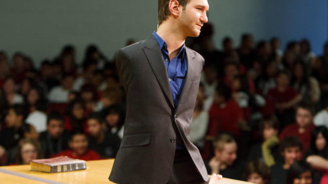 Kolları ve Bacakları Olmadan Dünyaya Gelmiş Nick Vujicic'in Hayat Dolu Hikayesi