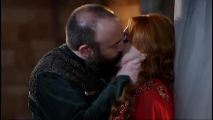 Ali Ayşe'yi Sevmiyor, Veronika Ali'den Vaz mı Geçiyor?