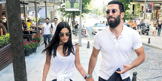 Aşklarıyla Göz Önünde Bulunan Ünlü İsimler