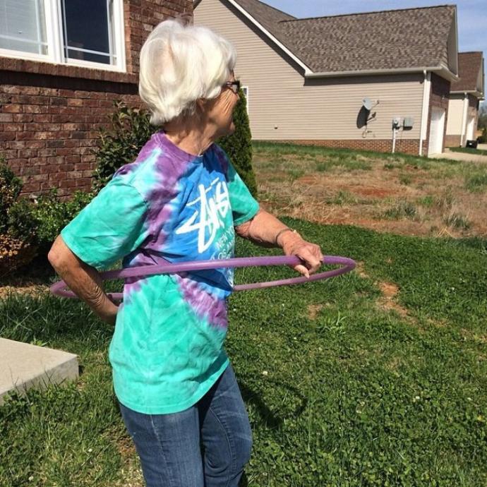 Sosyal Medyanın Yeni Fenomenlerinden Büyükanne: Baddie Winkle