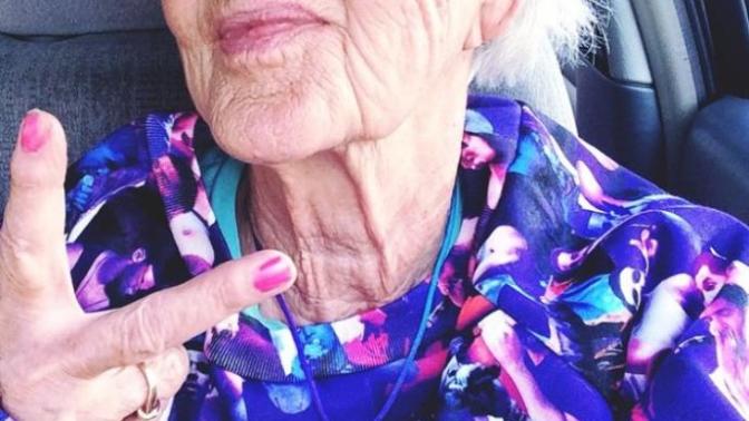 Sosyal Medyanın Yeni Fenomenlerinden Büyükanne: Baddie Winkle