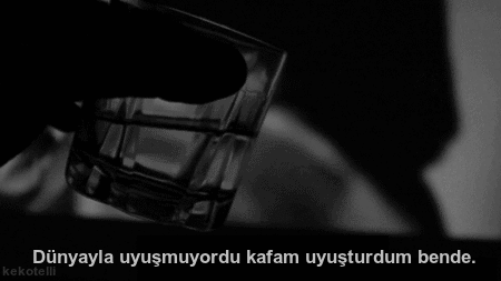 Değişmeyen Düzenle Beraber Gelen Bir İstektir Kaçıp Gitmek