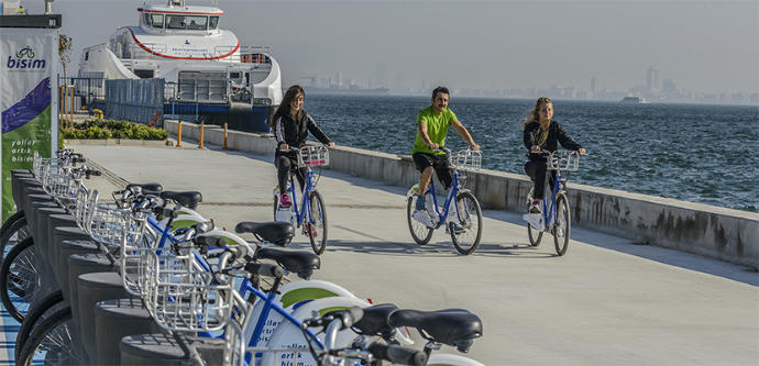 İzmir'de yaşamak ve olanakları..
