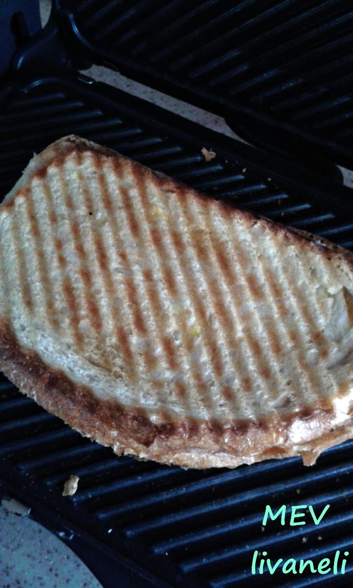 Dikkat Mutfakta Erkek Var: Bir Erkekten Yumurtalı Tost Tarifi 🍽