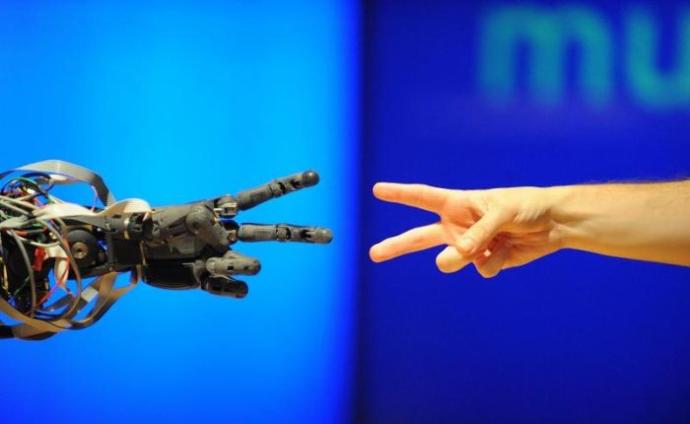 Robotlar Dünyayı Ele Geçirebilir mi?