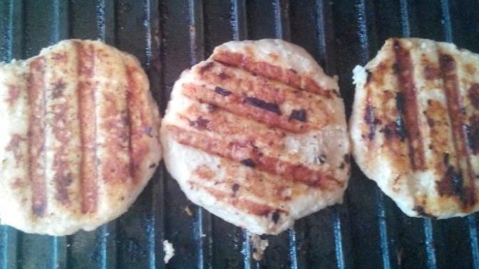 Tost Makinesinde 15 Dakikada Tavuk Köftesi Tarifi