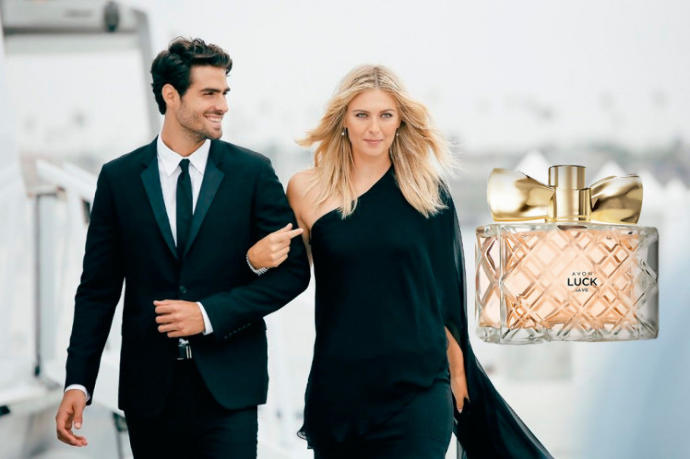 Kızlar Erkeğinizin Başını Kokunuz İle Döndürün!