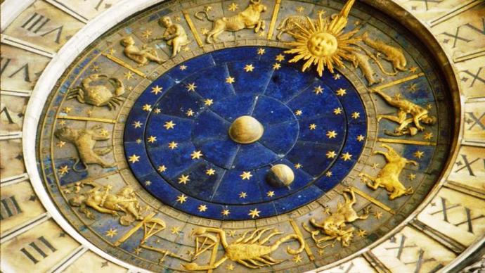 Astroloji İnsanları 12'ye Ayırmaz!