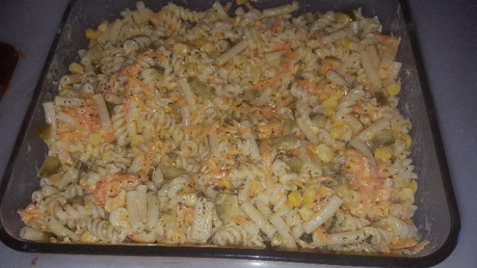 Renkli Makarna Salatası