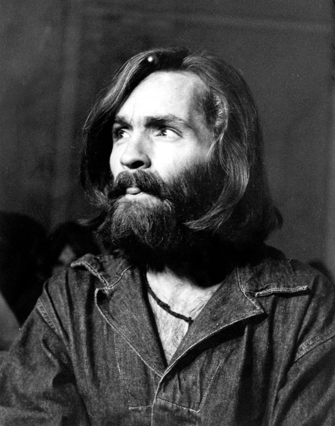 Tarihe Damgasını Vurmuş Bir Seri Katil Daha: Charles Manson