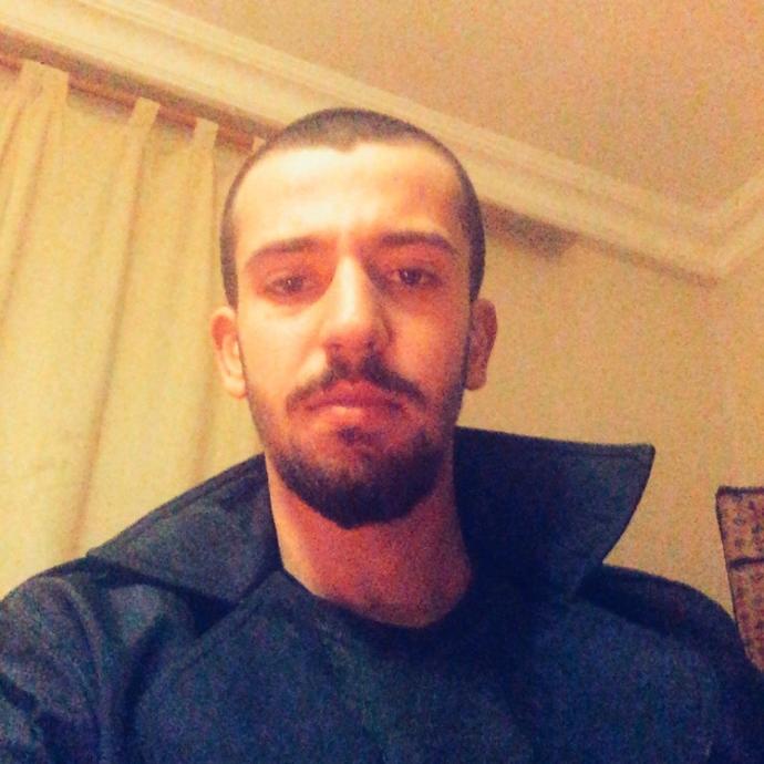 Berbere Para Vermeye Kıyamayıp Evde Tıraş Olmanın Zararları