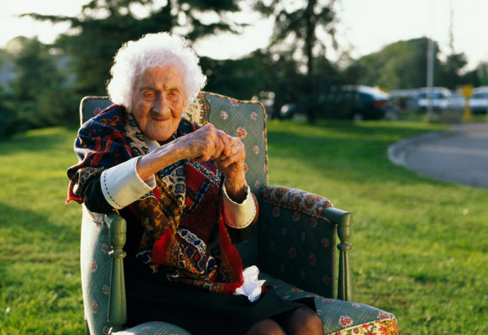 122 Yıl hem acıyı hem de mutluluğu bir arada yaşayan insan Jeanne Calmet!