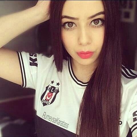 Beşiktaş Formasının Güzelleştirdiğine Kanıt Niteliğinde 13 Dişi Kartal