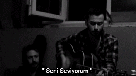 Damar Şarkılardan Bile Daha Üzücü Erkek Yalanları!