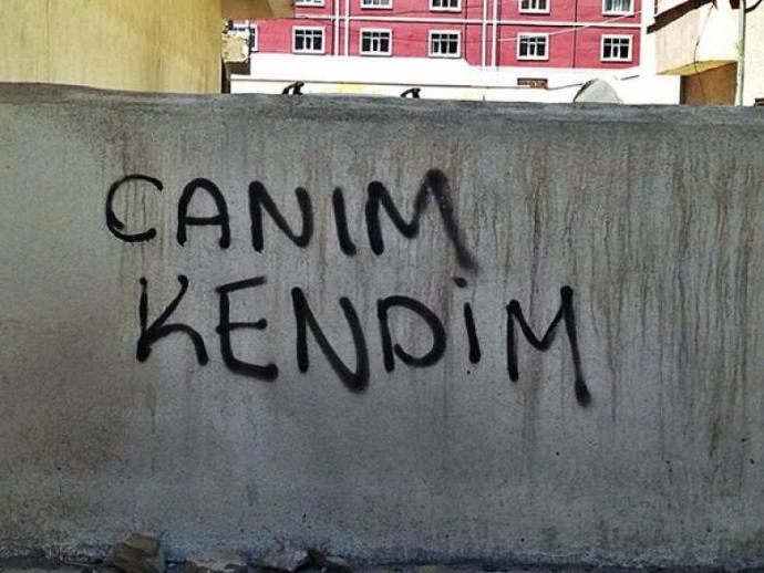 Yalnızlığımıza Uydurduğumuz Kendimizi Avutma Konulu Kılıflar