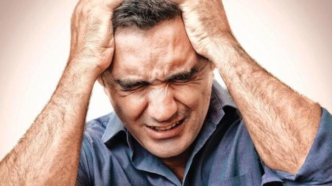 Regl Olan Kadına Karşı Anlayışlı Olun Ama Hemiplejik Migreni Olan Erkeğe Daha Çok Anlayışlı Olun!