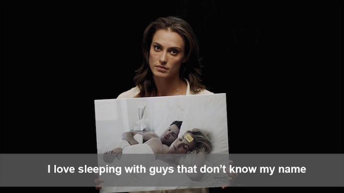 Kadınlar Reklam Ürünüdürler (!)