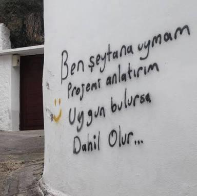Mizahta Çığır Açan Duvar Yazıları