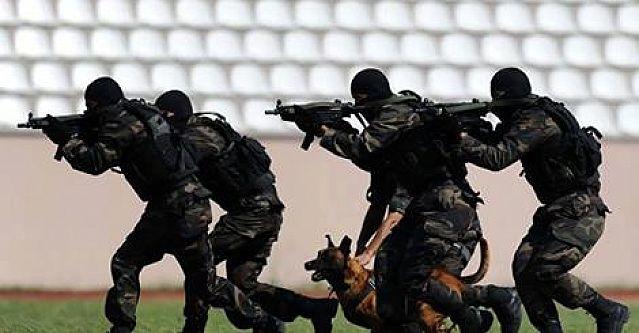 Üniforma Aşıkları ve Bunun Farkında Olan Bazı Uyanıklar