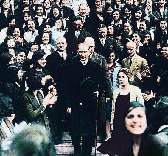 Cumhuriyetimizin 93. Yılı! Cumhuriyetimizin Kurucusu Mustafa Kemal Atatürk'ün Cumhuriyet İle İlgili 10 Sözü
