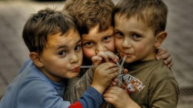 "Dost Diyebildiğimiz" ve "Dost Diye Bildiğimiz" İnsanları Tanıyalım