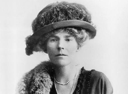 Çöl Kraliçesi Lowthian Gertrude Bell
