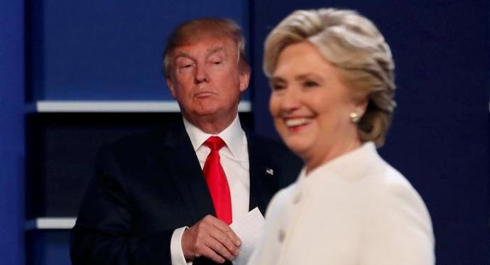 Ve Hillary Clinton Kaybedenler Kulübünde