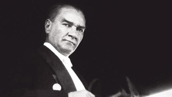 Ulu Önder Mustafa Kemal Atatürk'ü Saygıyla ve Özlemle Anıyoruz