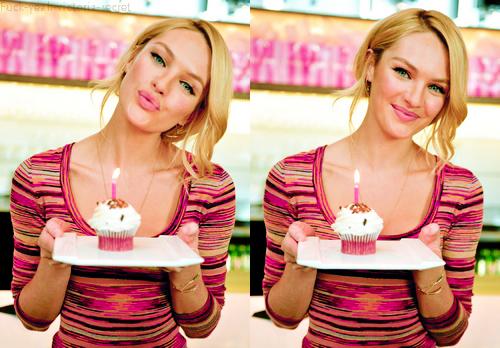 10 Maddeyle Victoria's Secret'ın En Güzel Meleği Candice Swanepoel!