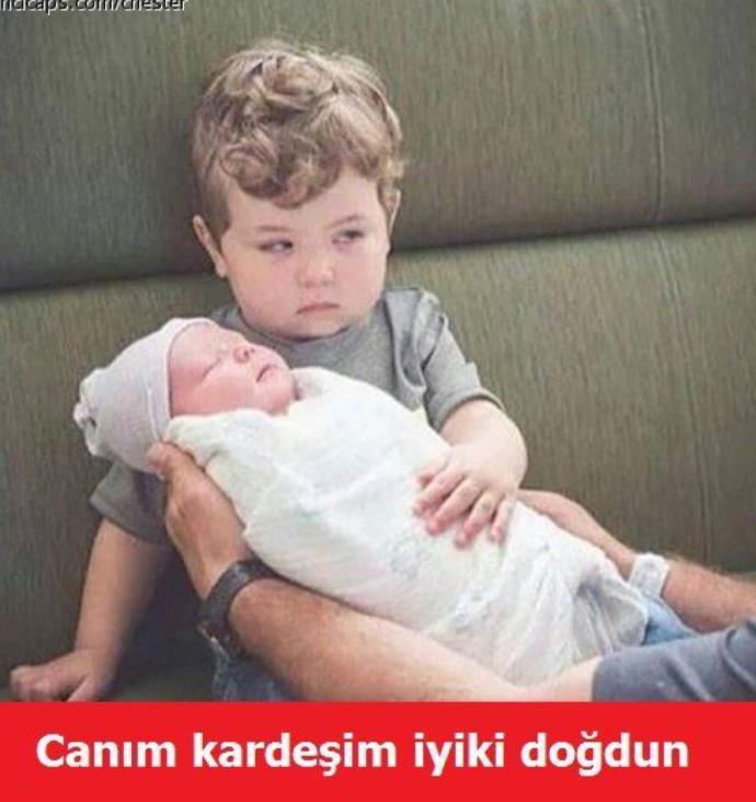 Annelere İthafen Yapılan Eğlenceli Capsler