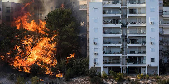 Ezan Yasaklandı, İsrail 13 Dev Yangın İle Hala Mücadele Ediyor