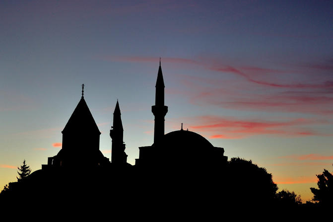 Sitenin Editörlerinden Allah Diyen Portakal'a Sorduk