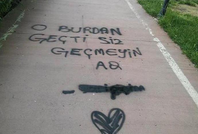 Kıskançlıkta Seviye Atlamış Paylaşımlar! Tamam Hiç Birimiz Kıskanç Değiliz ;)