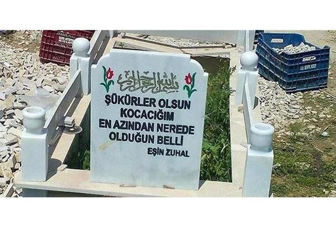 Kıskançlıkta Seviye Atlamış Paylaşımlar! Tamam Hiç Birimiz Kıskanç Değiliz ;)