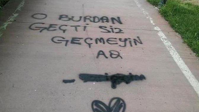 Kıskançlıkta Seviye Atlamış Paylaşımlar! Tamam Hiç Birimiz Kıskanç Değiliz ;)