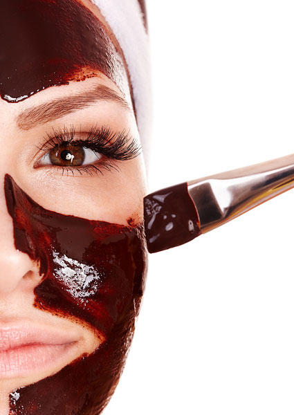 Pahalı Anti-Aging Kremlerini Bir Kenara Bırakın; Kendi Maskenizi Kendiniz Yapın!