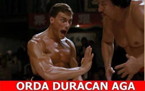Sosyal Medya Bize Sınırsız Özgürlük Vermiyor! KizlarSoruyor da Öyle!