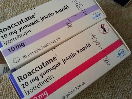 Roaccutane (Akne) Tedavisi Hakkında Bilmeniz Gerekenler